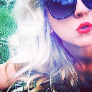 Meet your Posher, Cassandra